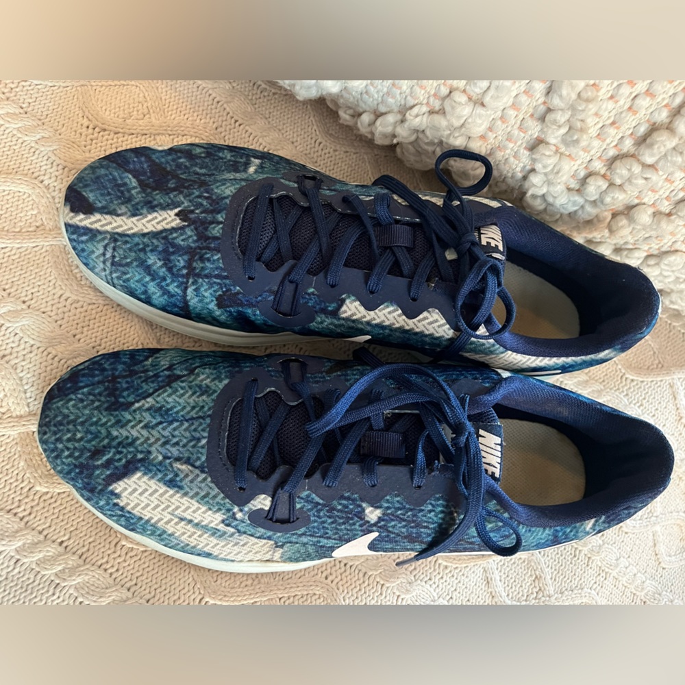 Men’s Nike Training Shoes, Navy, Blue & White Running Shoes, Men’s Size 11 - Picture 12 of 13